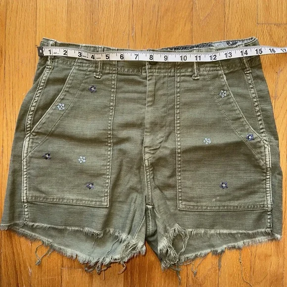 American Eagle Shorts High Rise Embroidered Floral Utility Raw Hem Boho‎ Cottage - Picture 7 of 9